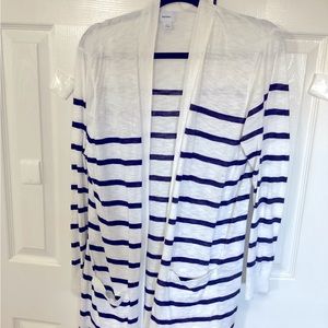 Old Navy blue and white sweater size xl